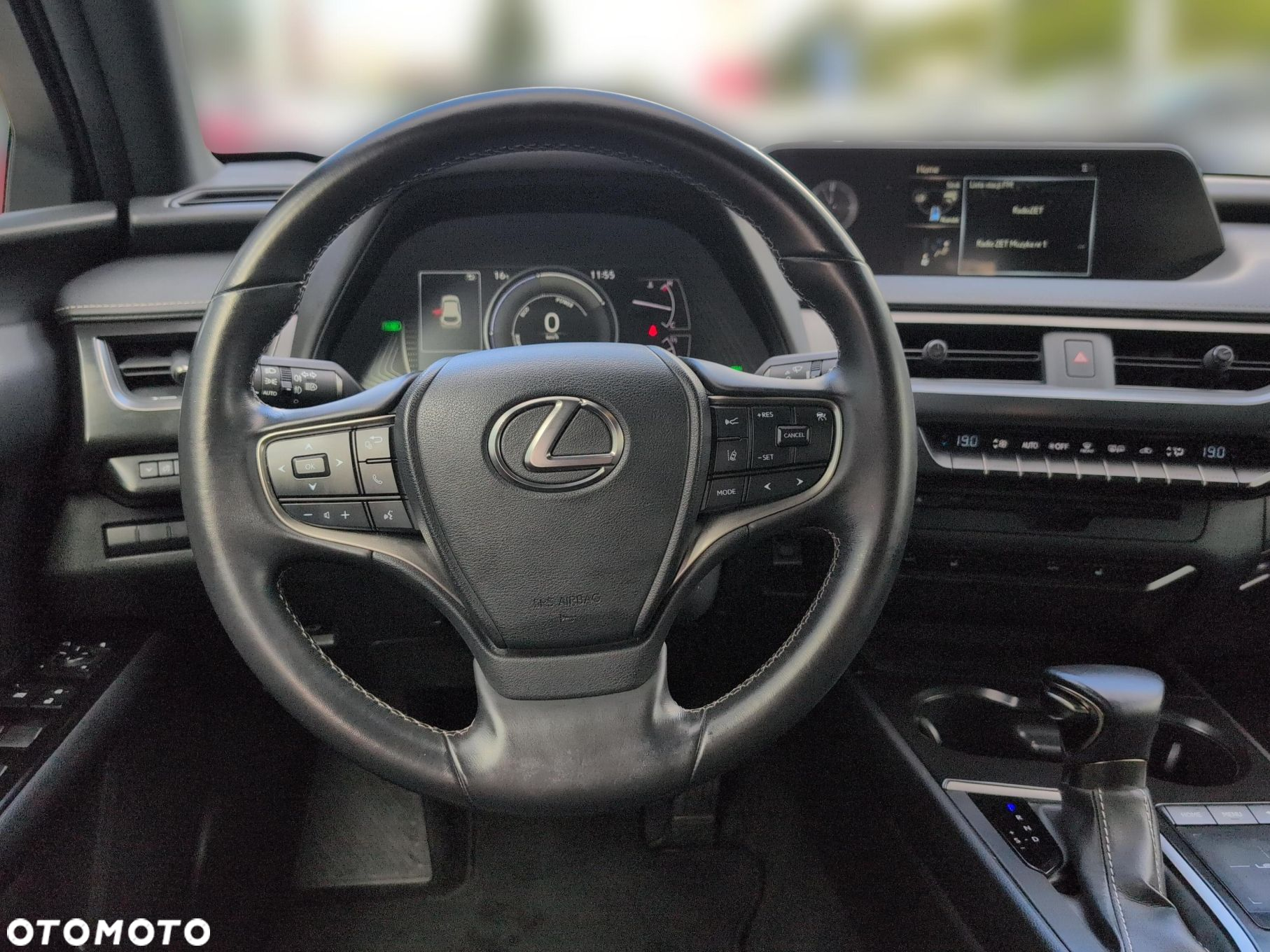 Lexus UX - 12