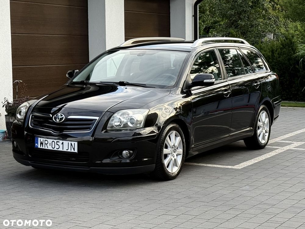 Toyota Avensis 1.8 VVT-i Combi - 1
