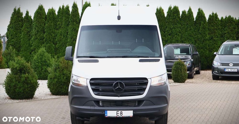 Mercedes-Benz Sprinter - 10