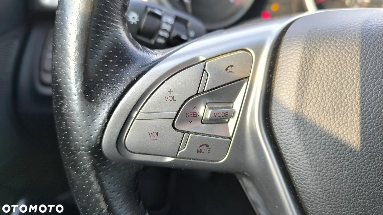 SsangYong/KGM Tivoli 1.6 Quartz - 23