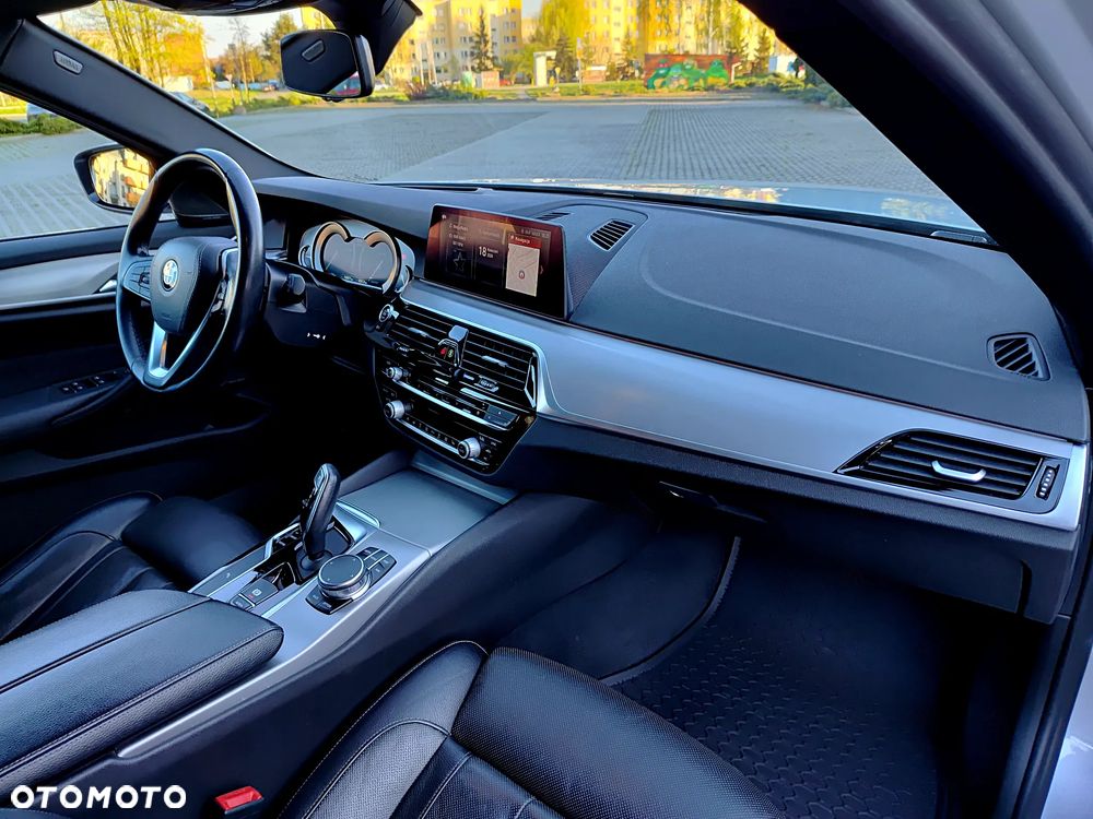 BMW Seria 5 520d Sport Line sport - 25
