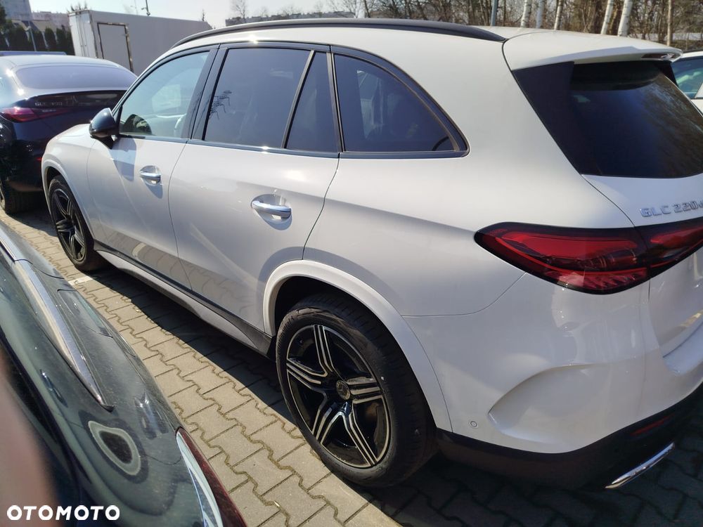 Mercedes-Benz GLC 220 d mHEV 4-Matic AMG Line - 6