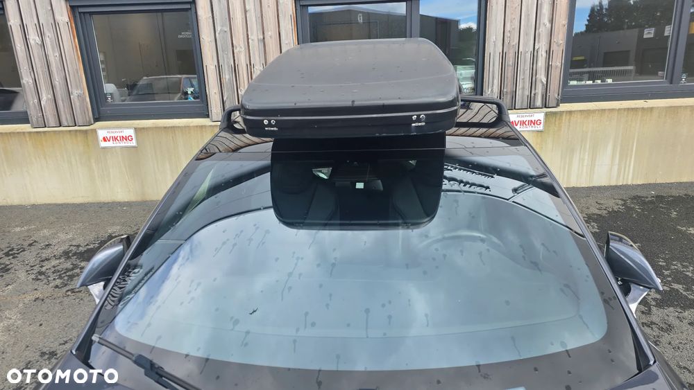 Tesla Model S - 4