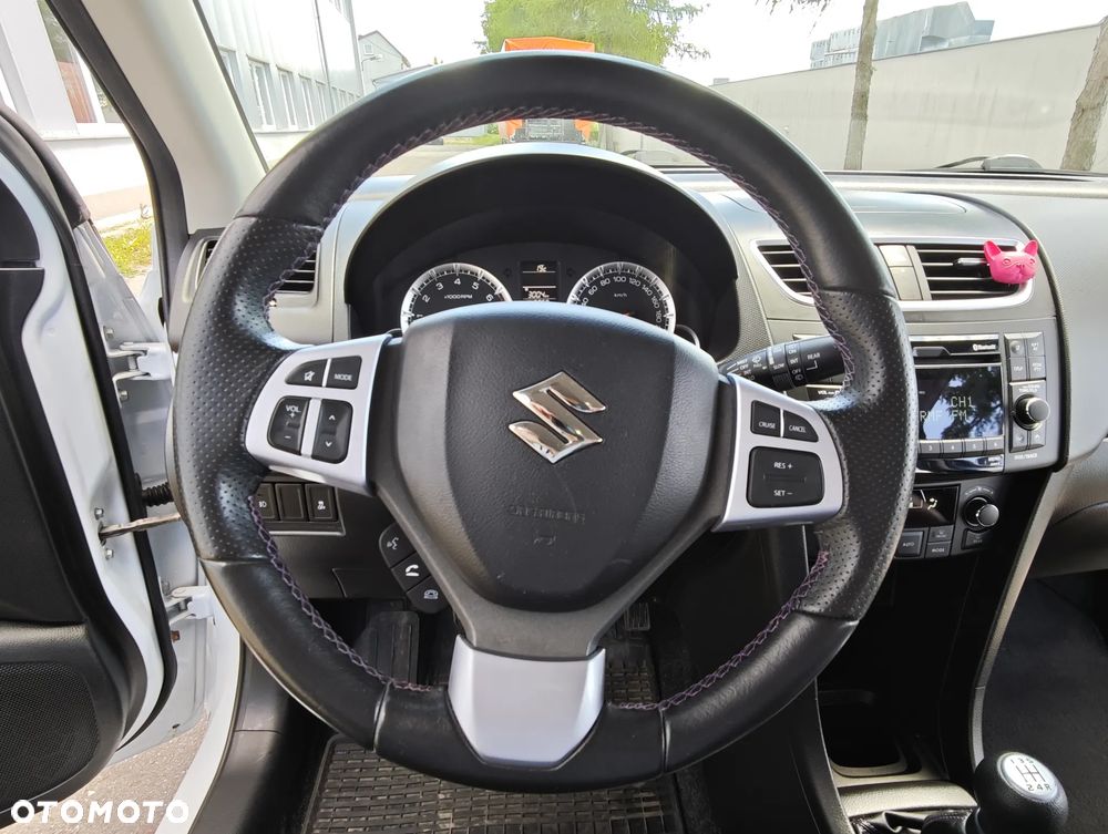 Suzuki Swift 1.2 Premium - 6