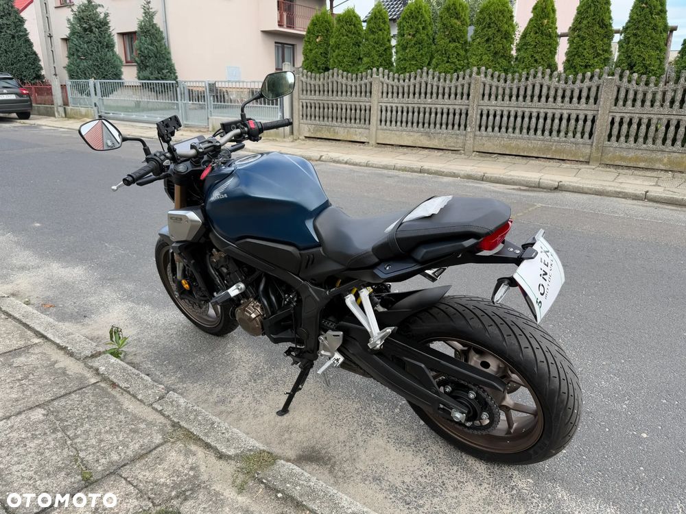 Honda CB - 4