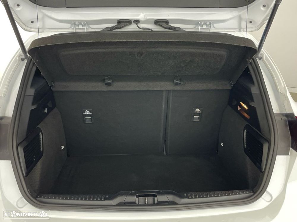 Ford Focus 1.0 EcoBoost MHEV ST-Line - 13