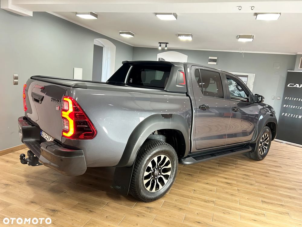 Toyota Hilux 2.8 D-4D Double Cab GR Sport 4x4 - 21