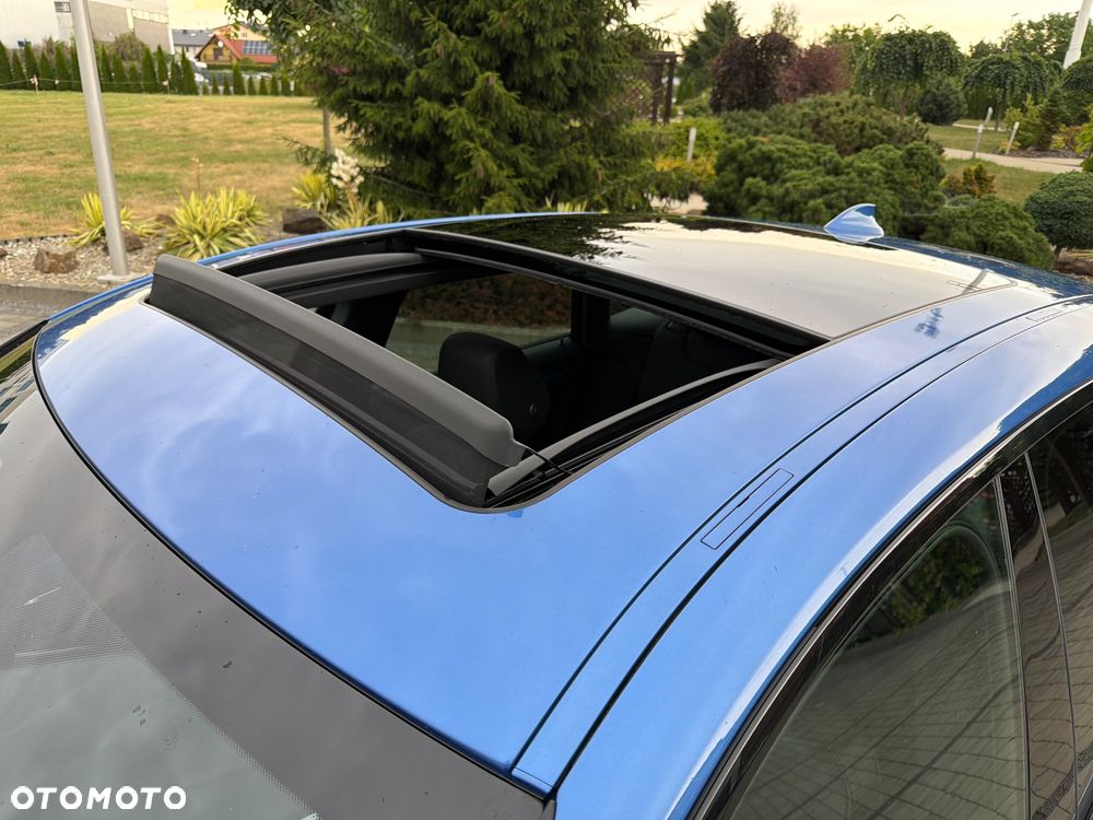 BMW 3GT 330i xDrive M Sport - 13