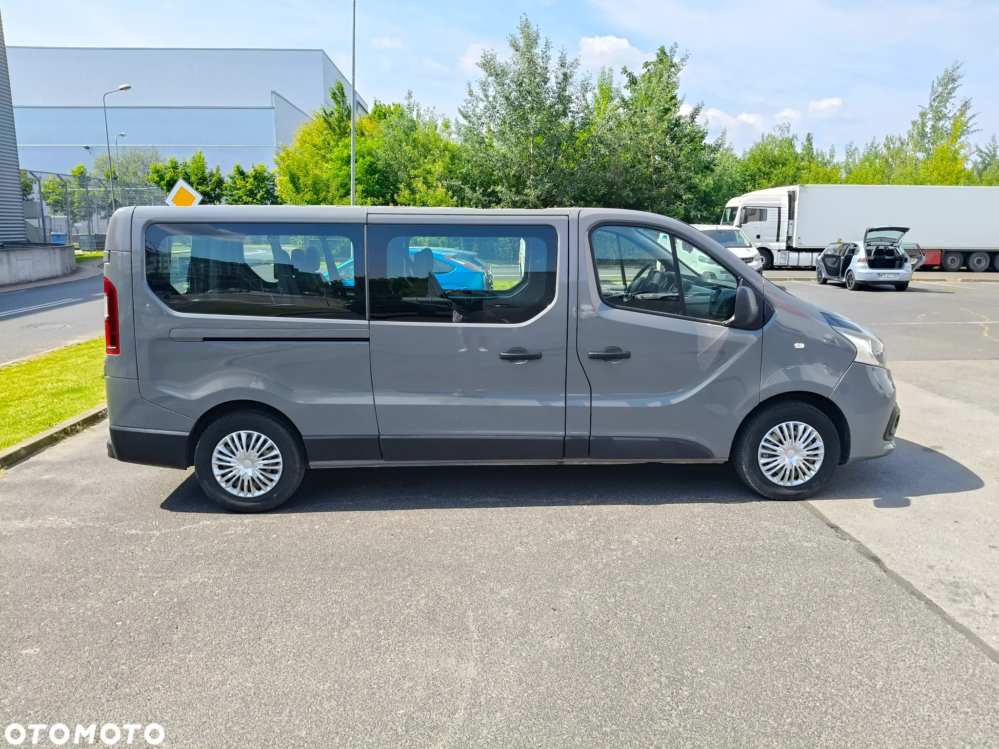 Renault Trafic - 6