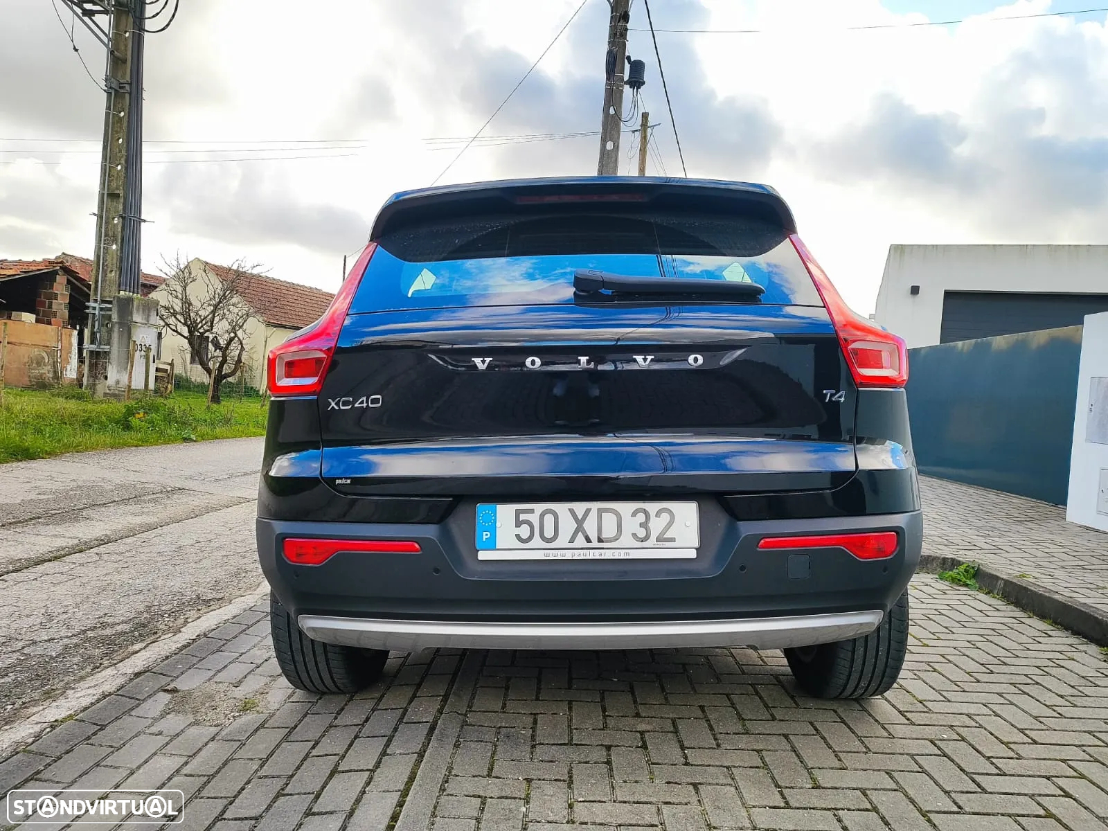 Volvo XC 40 2.0 T4 Momentum - 2