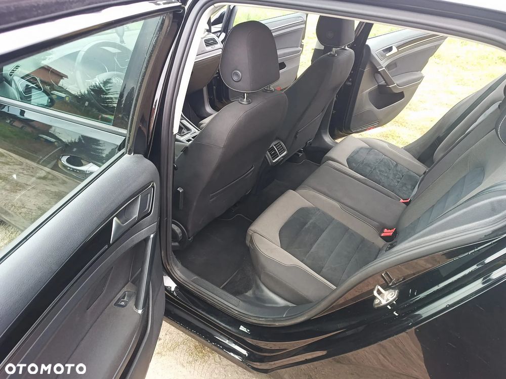Volkswagen Golf 1.6 TDI BMT Highline - 13