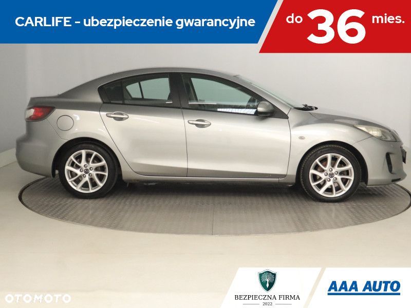 Mazda 3 - 8
