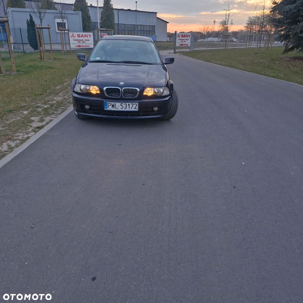BMW Seria 3 318 Ci Edition Sport - 10