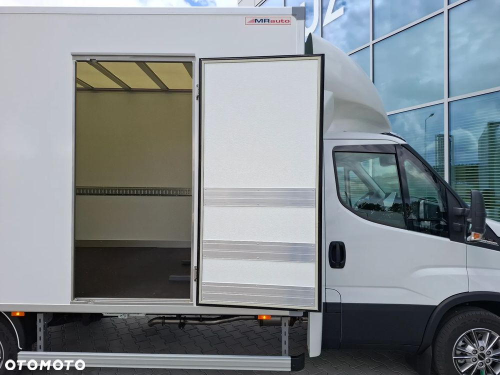 Iveco Z WINDĄ W SUPER CENIE CZEKA NA CIEBIE!!!!!!!!!!!!!! TWÓJ MOCNY PARTNER W BIZNESIE - 19
