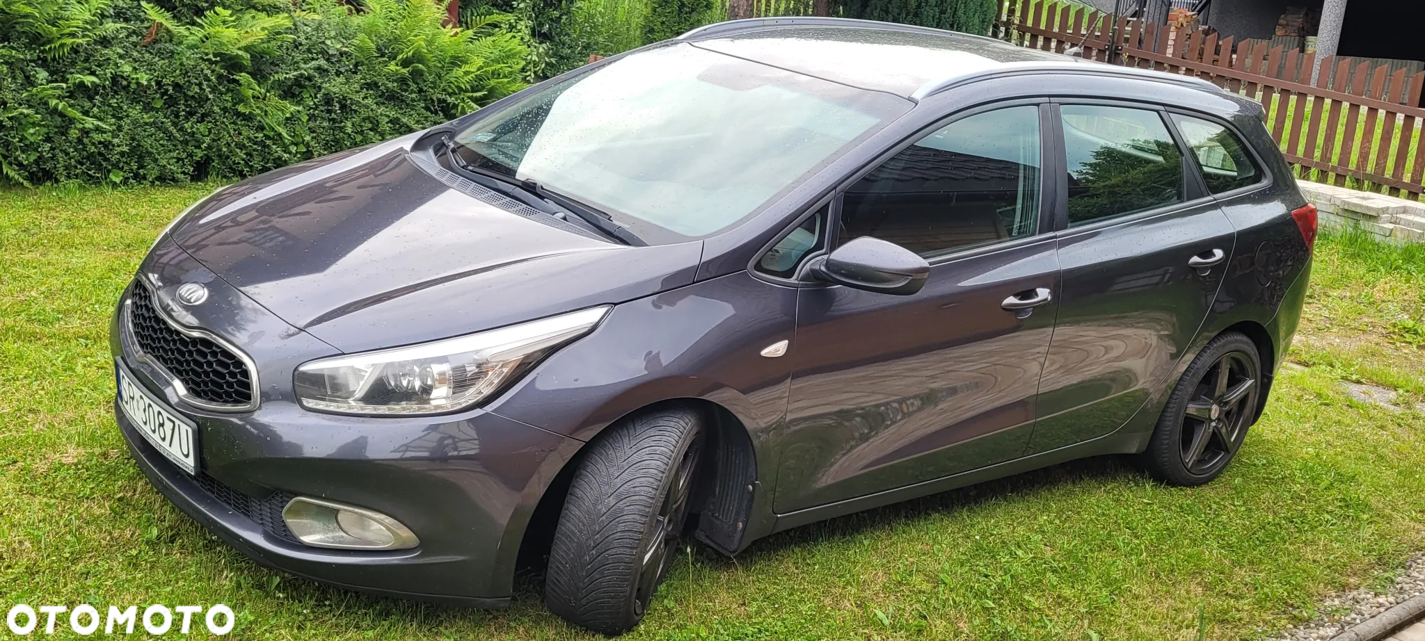 Kia Ceed - 33