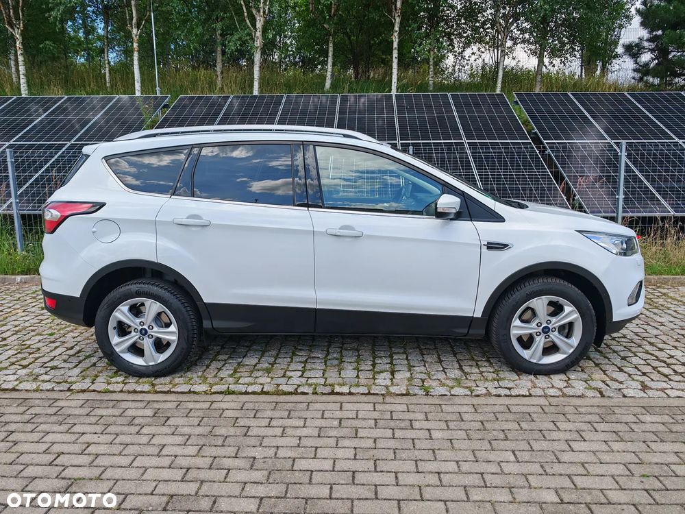 Ford Kuga 1.5 EcoBoost 2x4 Titanium - 9