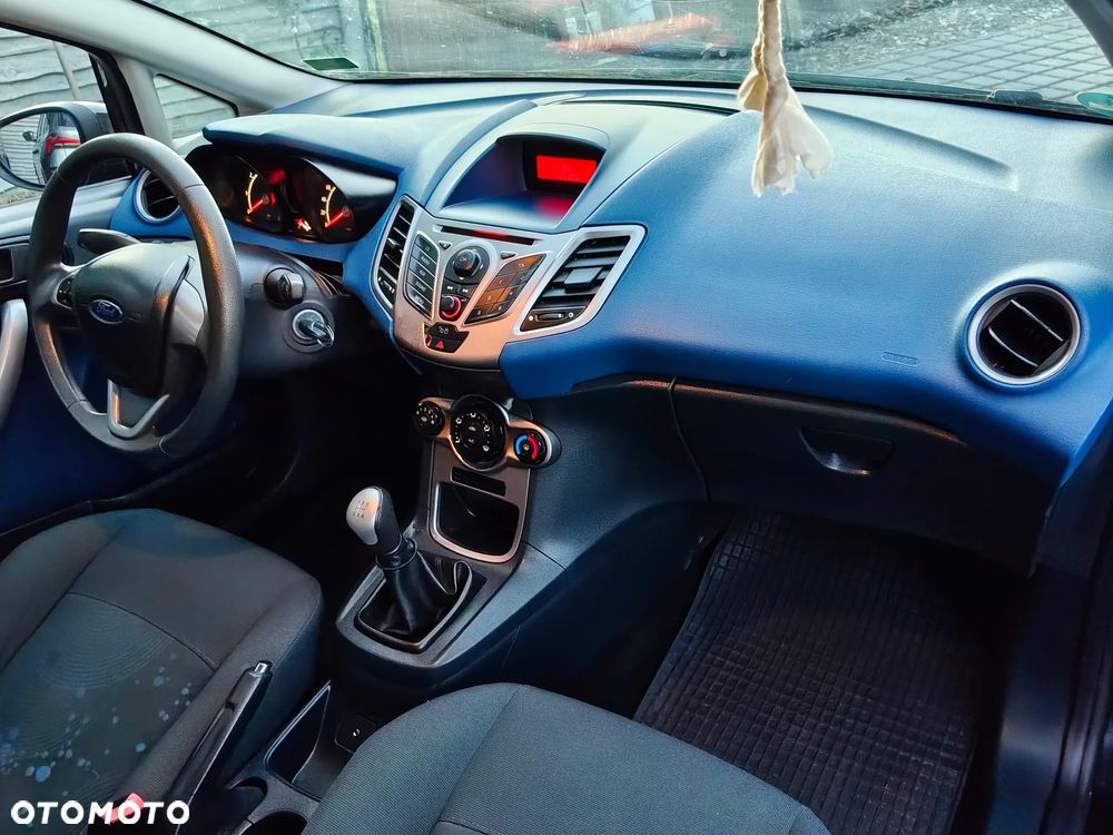 Ford Fiesta - 7