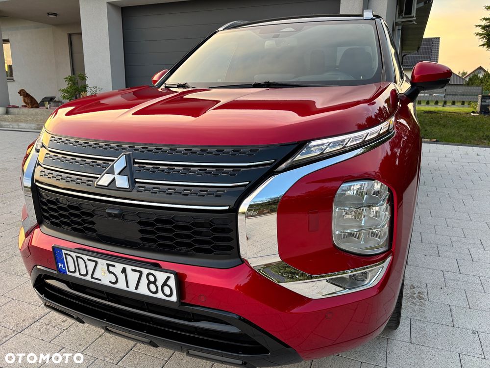 Mitsubishi Outlander - 3