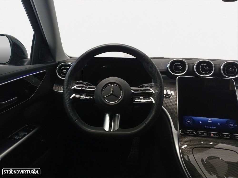 Mercedes-Benz C 300 — fotografia 10