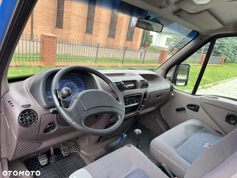Renault Master - 18