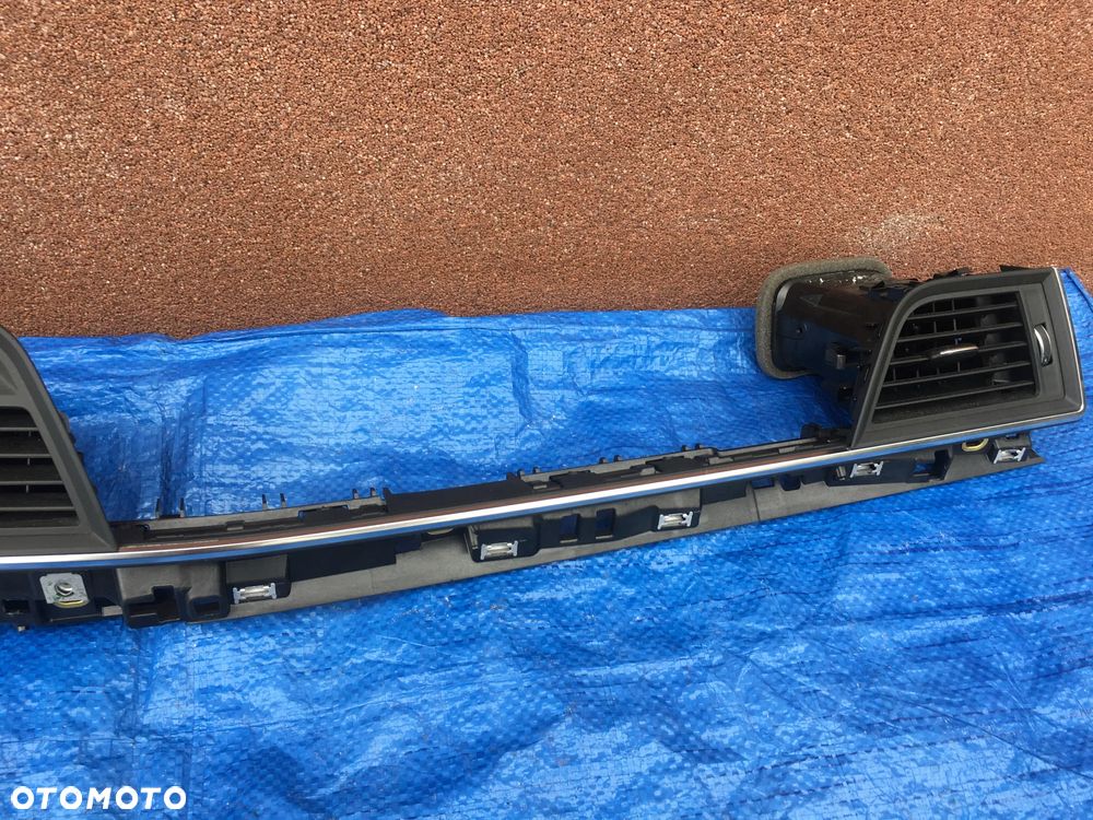 Audi Q5 80A Kratka Nawiewu Środkowa Prawa Ambiente  2017r - 3