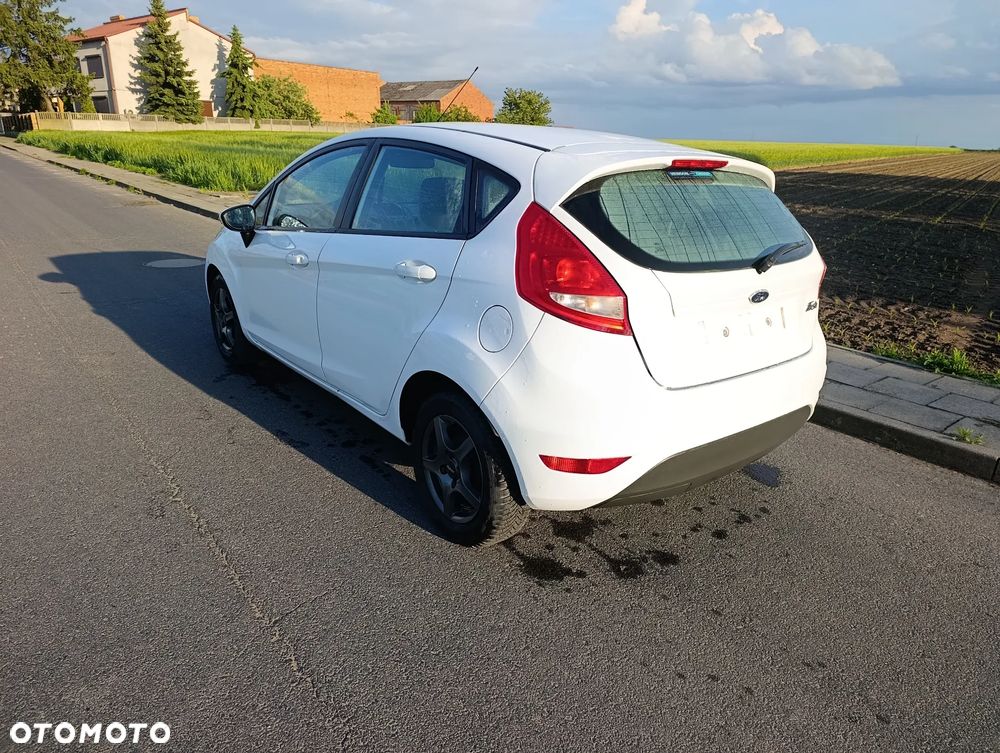 Ford Fiesta 1.25 Ambiente EU5 - 3