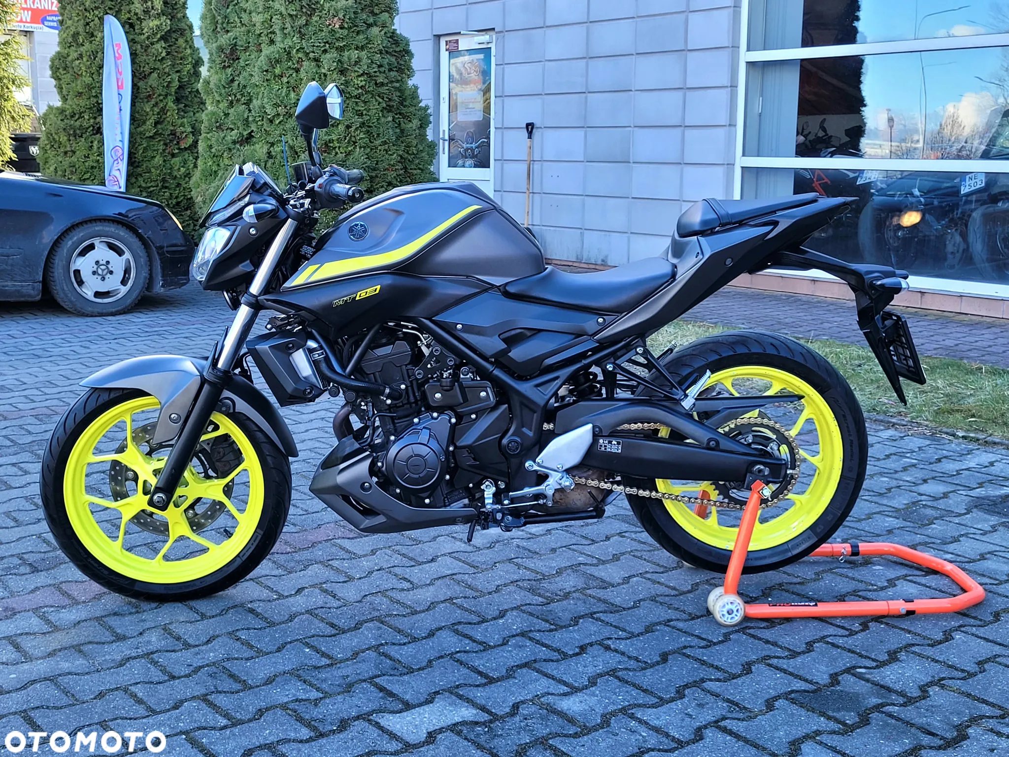 Yamaha MT - 22