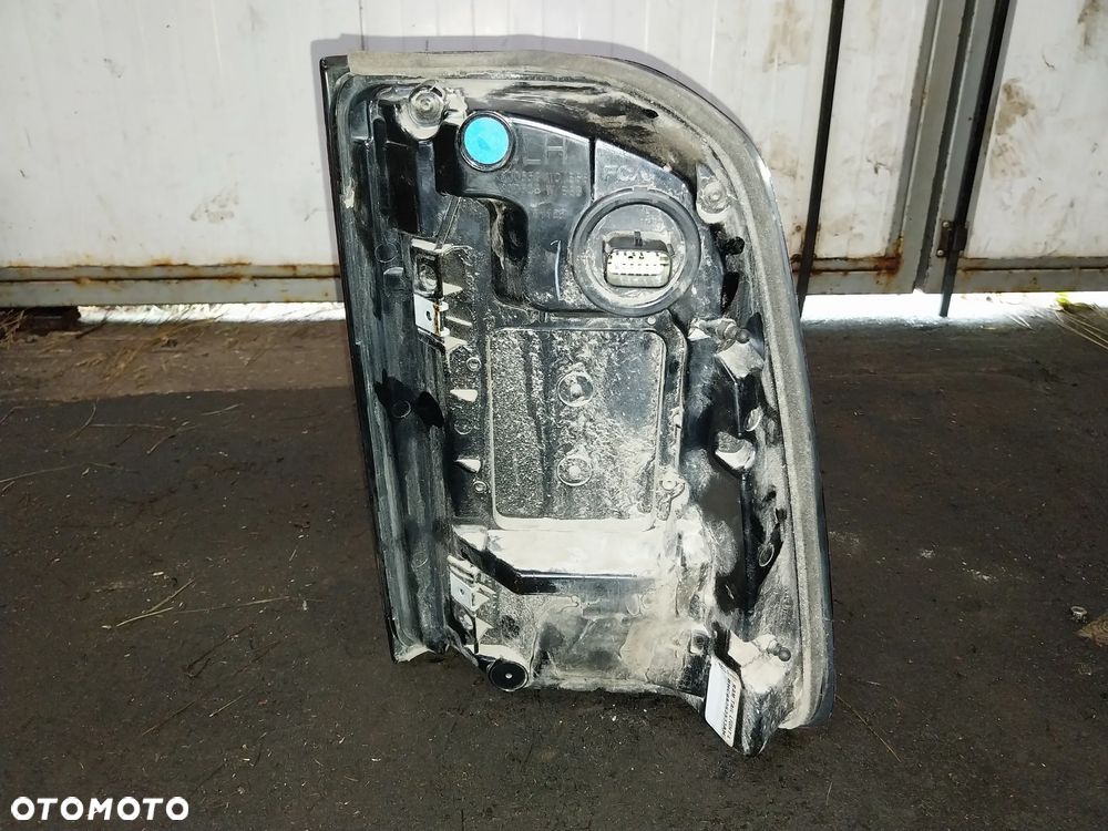 Dodge RAM 19- Lampa Tylna Lewa - 2
