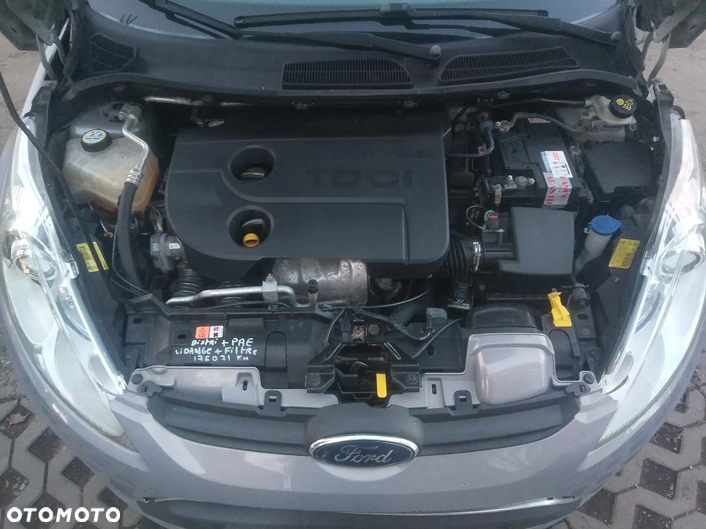Ford Fiesta 1.6 TDCi Titanium - 8