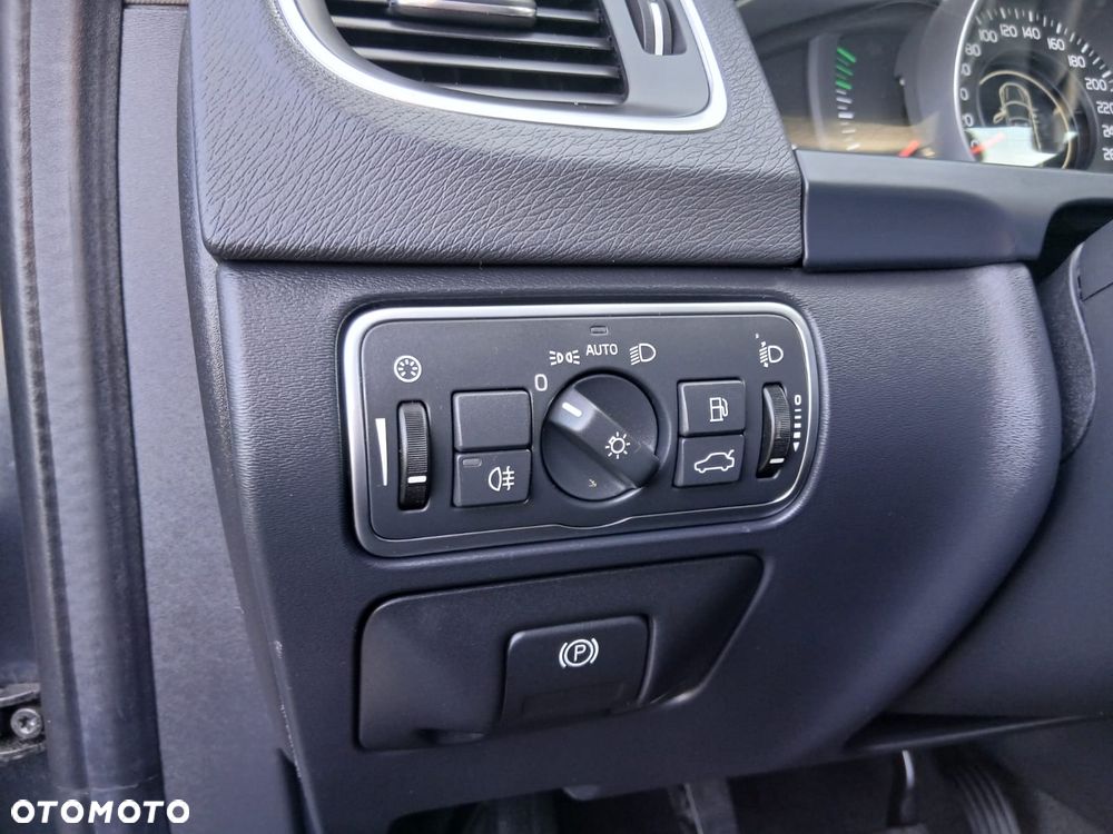 Volvo V60 D3 Summum - 20
