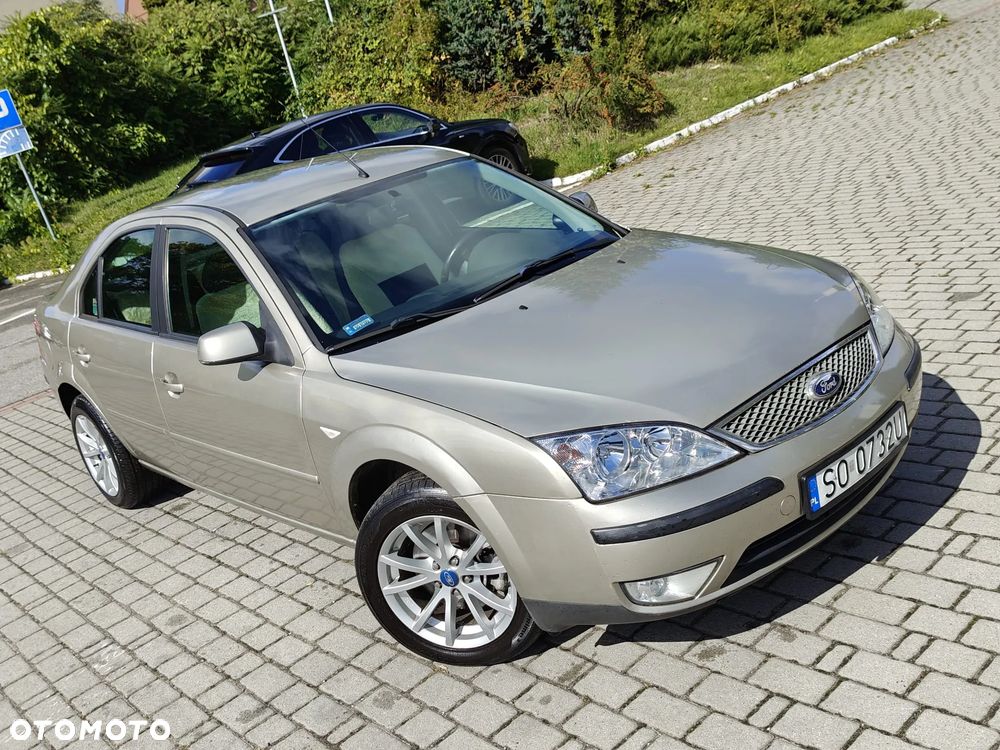 Ford Mondeo 1.8 Gold X - 25