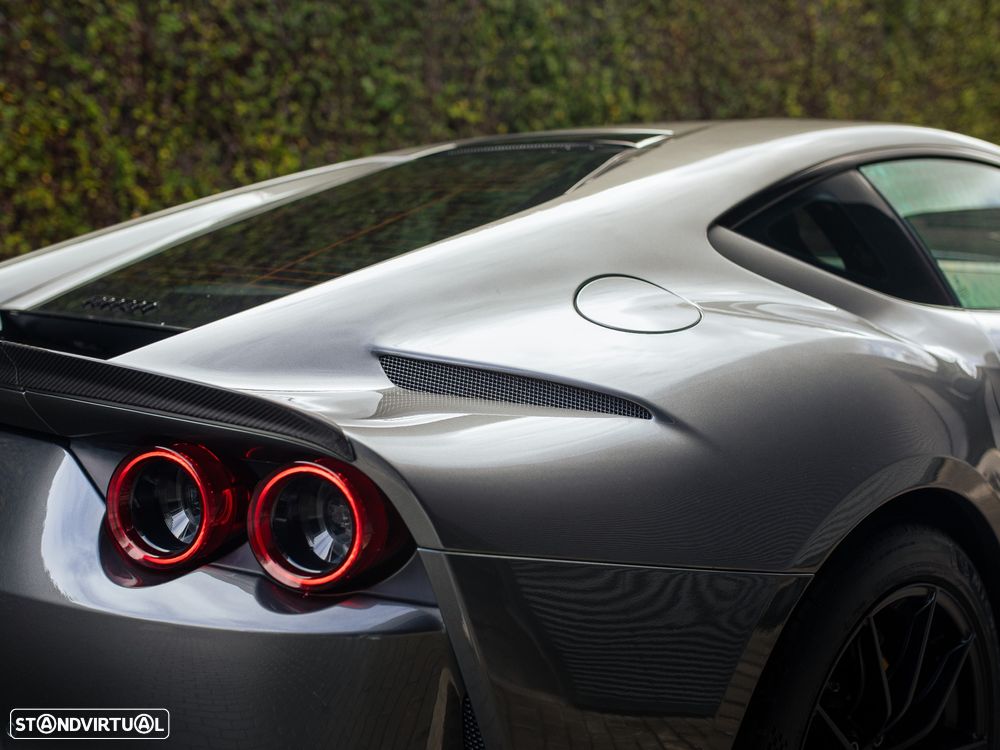 Ferrari 812 Superfast Standard - 22