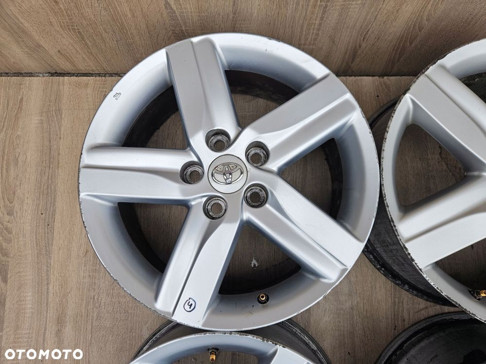 toyota auris ii 13-17 corolla e18 felgi aluminiowe 17'' - 7