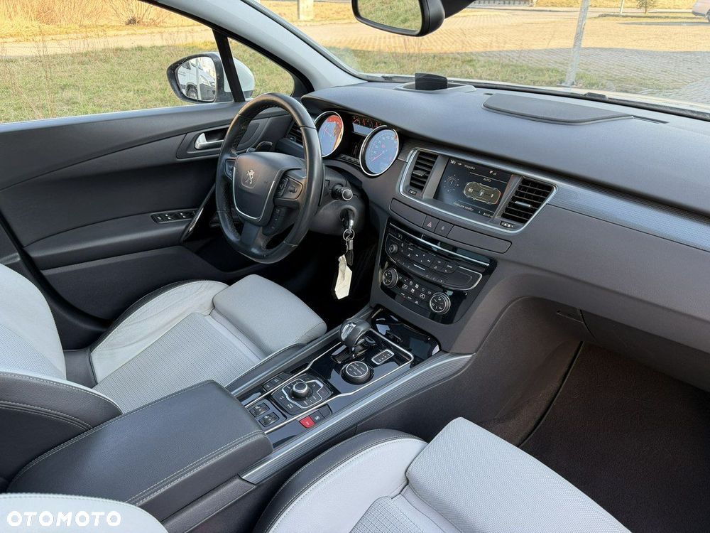 Peugeot 508 RXH 2.0 HDi HYbrid4 - 18