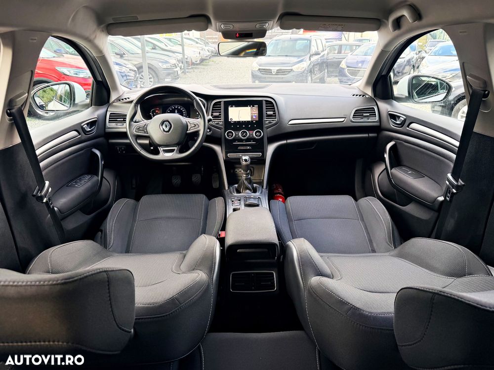 Renault Megane - 9