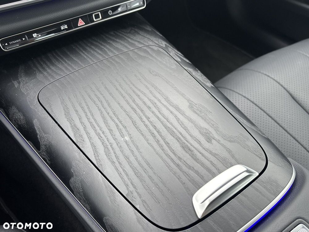Mercedes-Benz Klasa E 200 d mHEV Avantgarde 9G-Tronic - 29