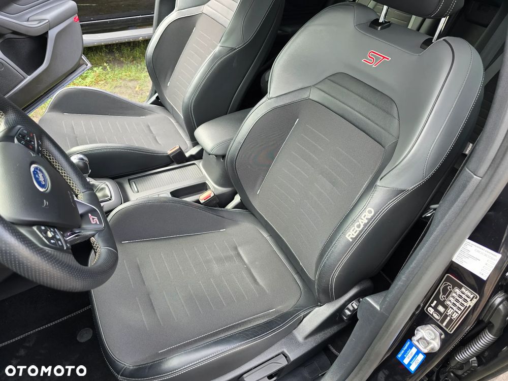 Ford Focus 2.3 EcoBoost S&S ST - 13
