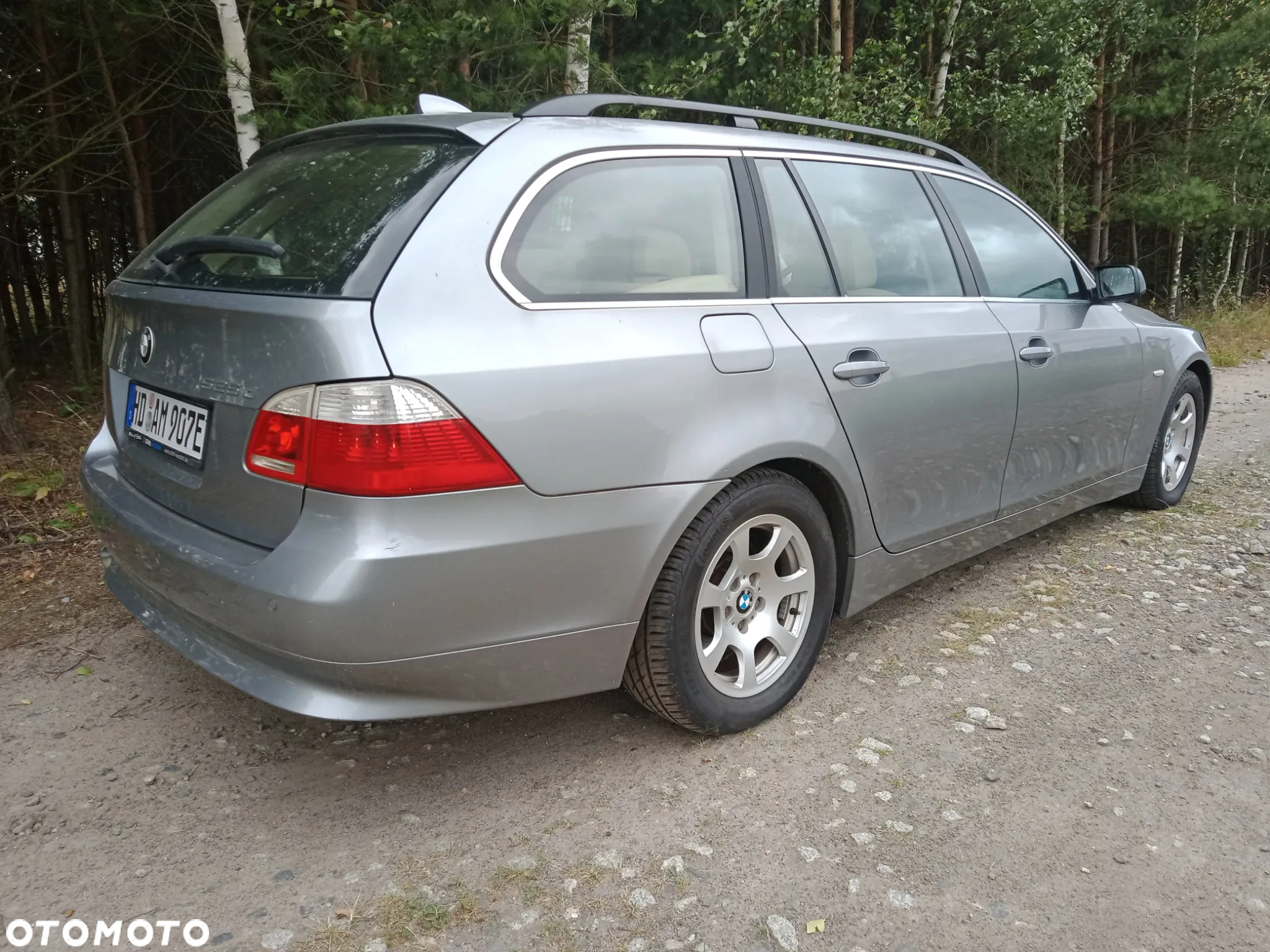 BMW Seria 5 525d Touring - 6