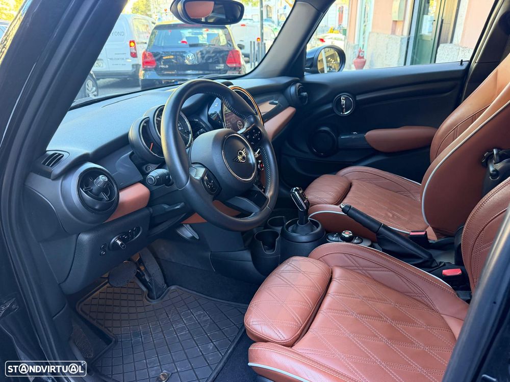 MINI 5 Portas Cooper Auto - 17