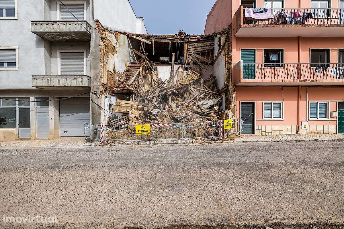 Moradia T8 para venda - Grande imagem: 3/9