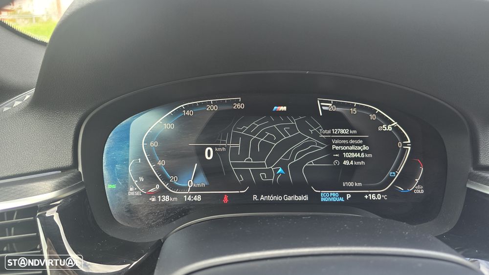 BMW 520 d Pack Desportivo M Auto - 35