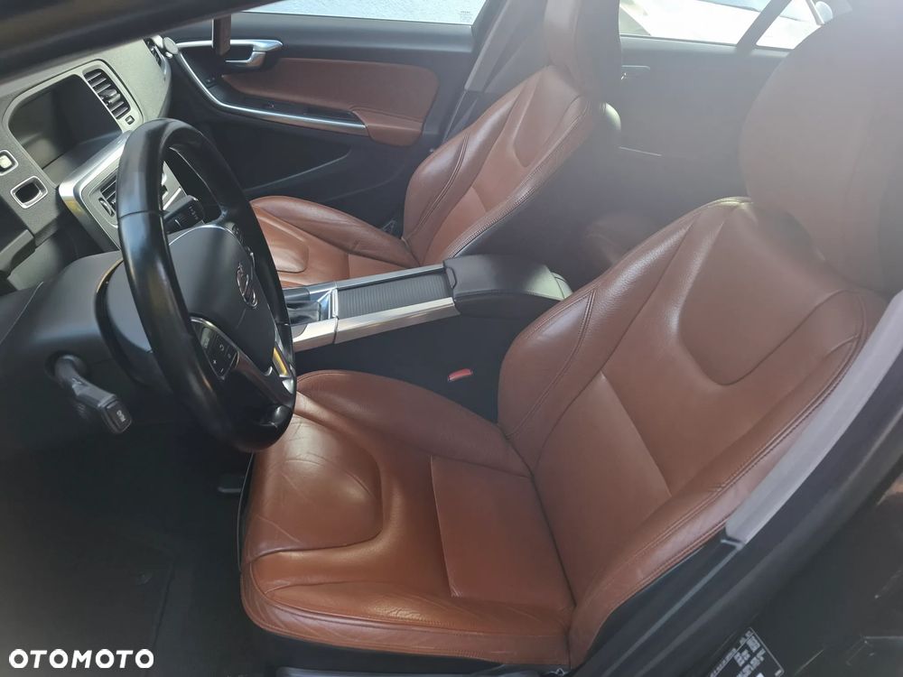 Volvo S60 T6 AWD Momentum - 12