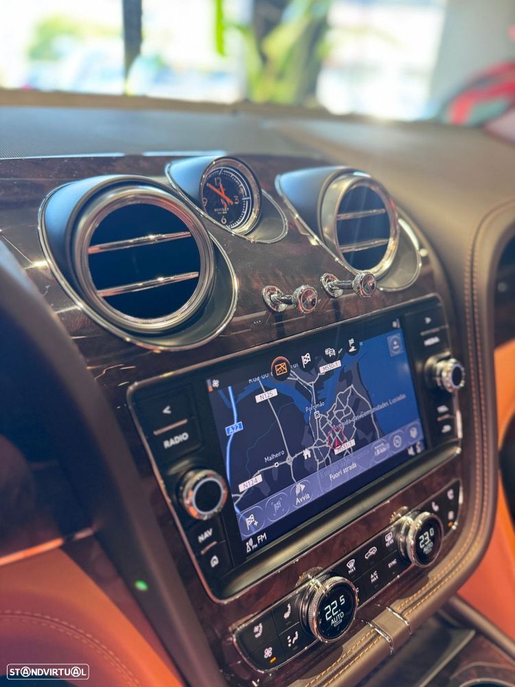 Bentley Bentayga Hybrid - 25