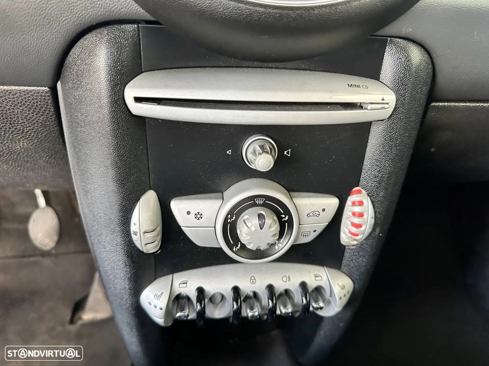 MINI 3 Portas Cooper D - 13