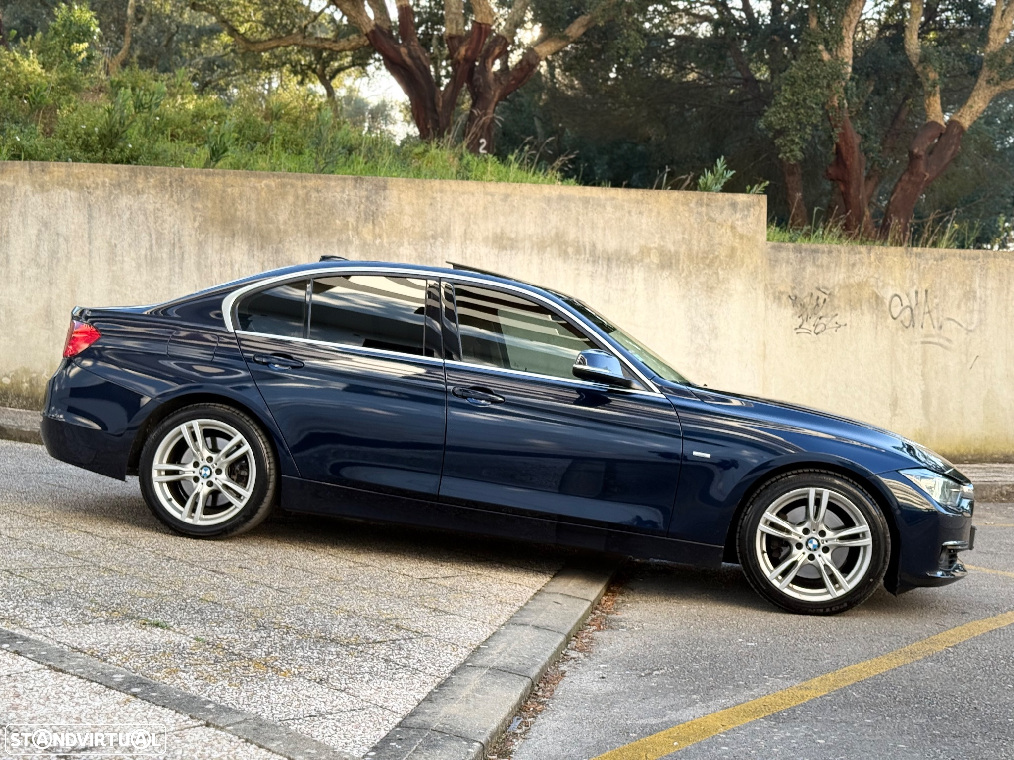 BMW 330 d Auto Line Luxury - 35