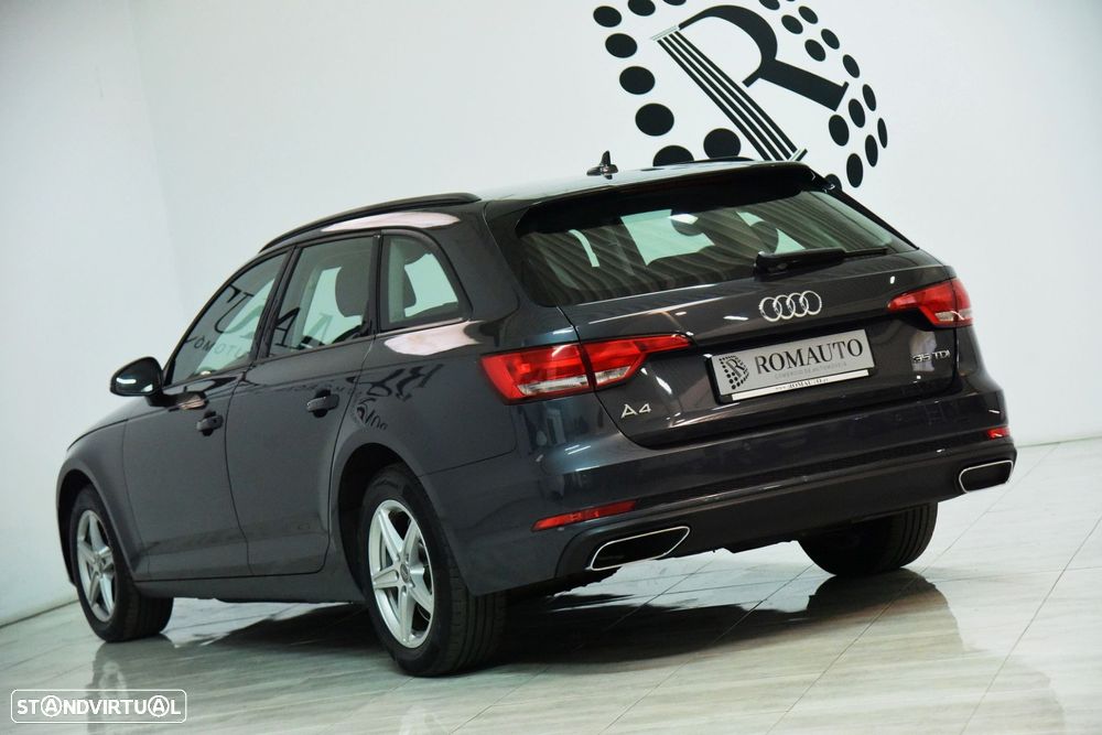 Audi A4 Avant 35 TDI Design S tronic - 9