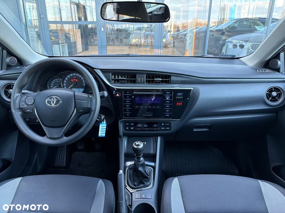 Toyota Auris 1.6 Active - 9