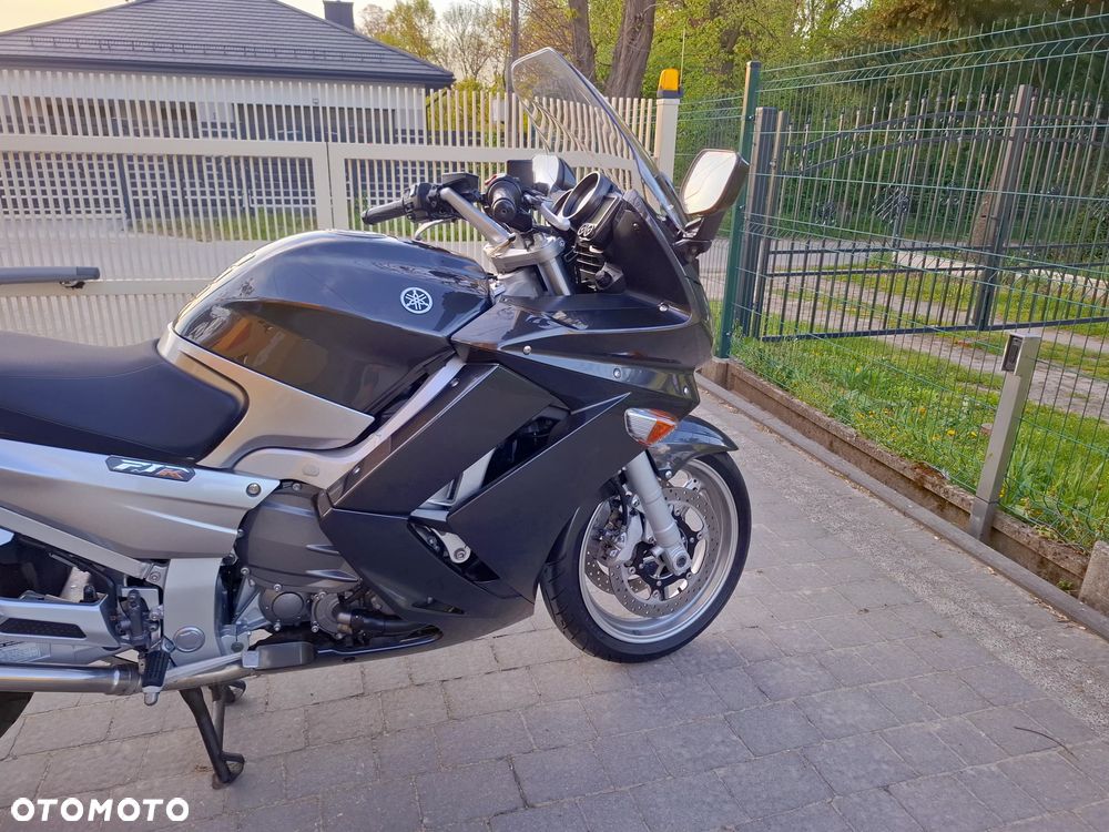 Yamaha FJR - 4