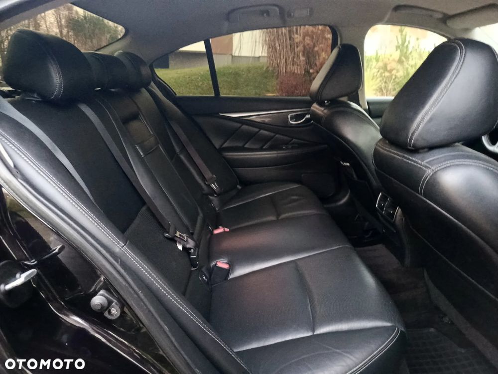 Infiniti Q50 2.2d Premium - 11