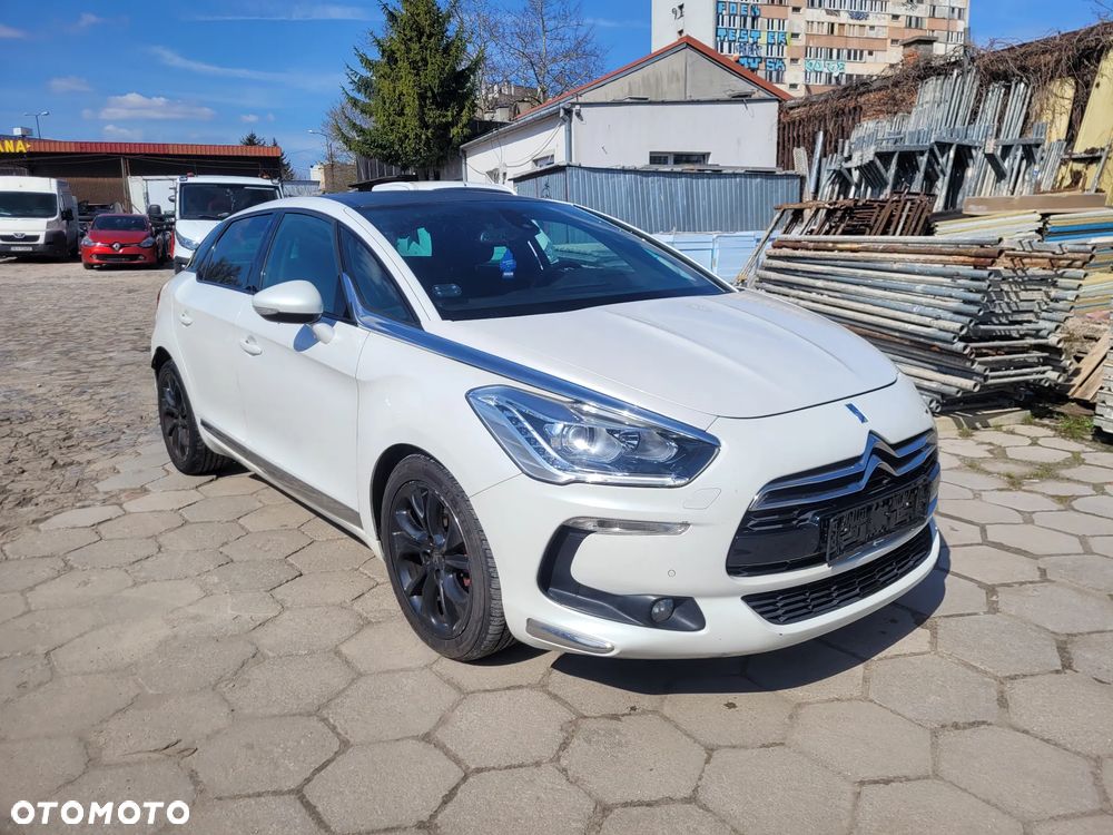 Citroën DS5 BlueHDi 120 Business Class - 11